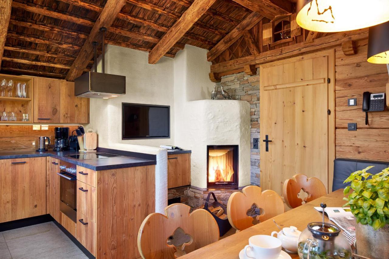 Promi Alm Flachau - Luxus Chalets Экстерьер фото